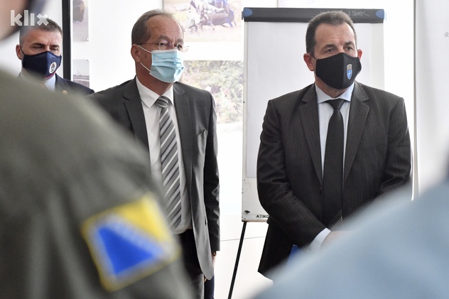 Ministri Sifet Podžić i Selmo Cikotić (Foto: T. S./Klix.ba)