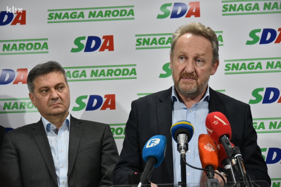 Denis Zvizdić već dugo je nezadovoljan načinom vođenja stranke (Foto: M. O./Klix.ba)