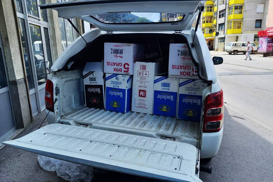 Oduzeti duhanski proizvodi u Foči (Foto: UIO BiH)