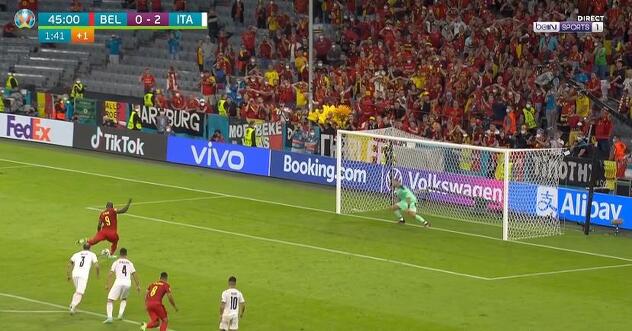 Trenutak kada je Lukaku iz penala pogodio za 2:1