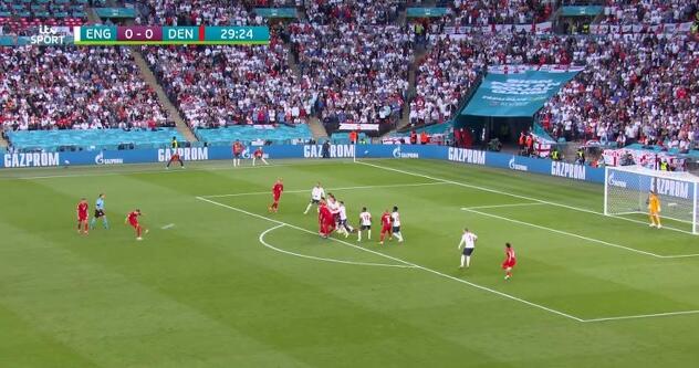 Trenutak kada je Damsgaard pogodio za vodstvo Danske protiv Engleske