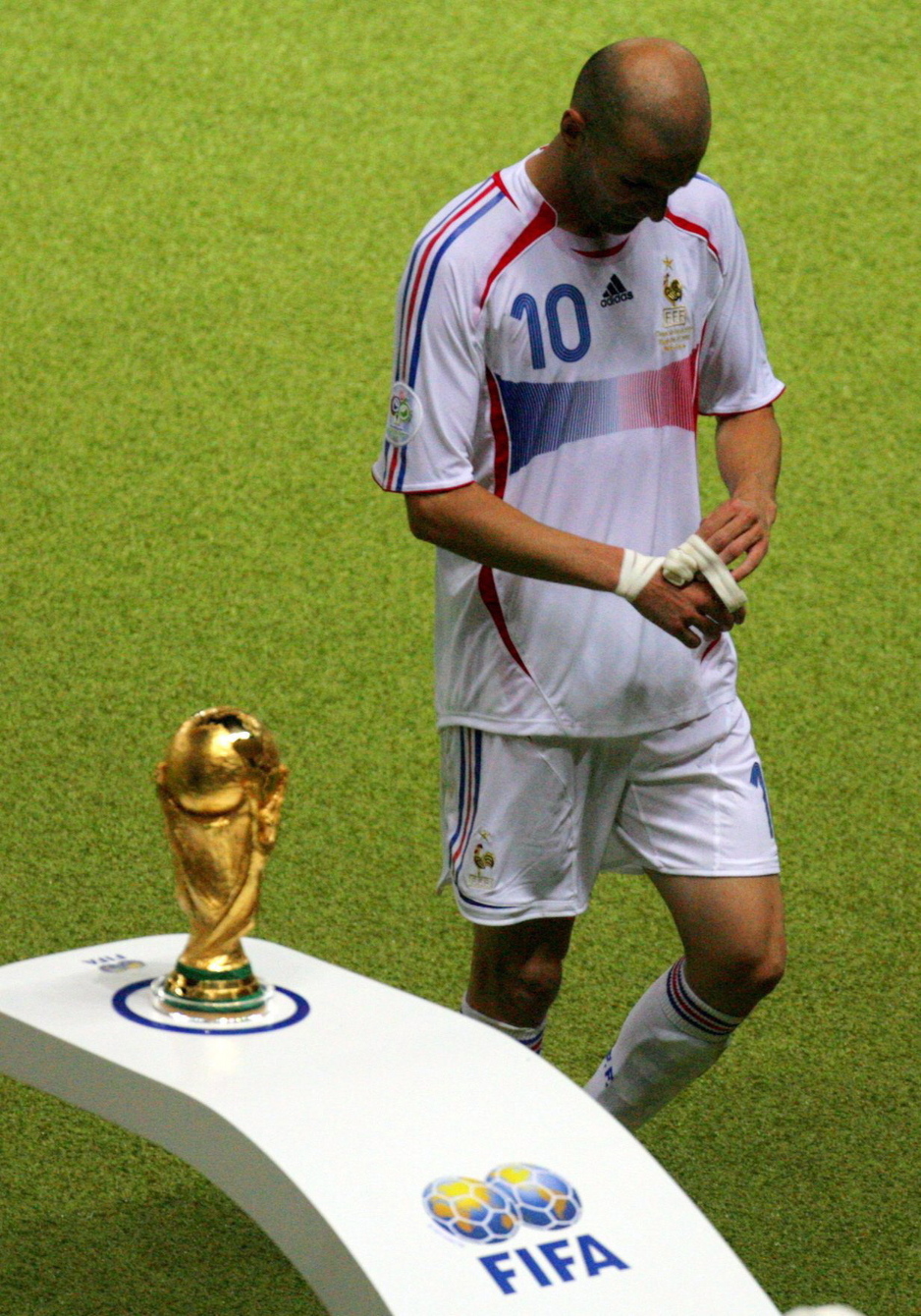Zizou nije ni pogledao u trofej