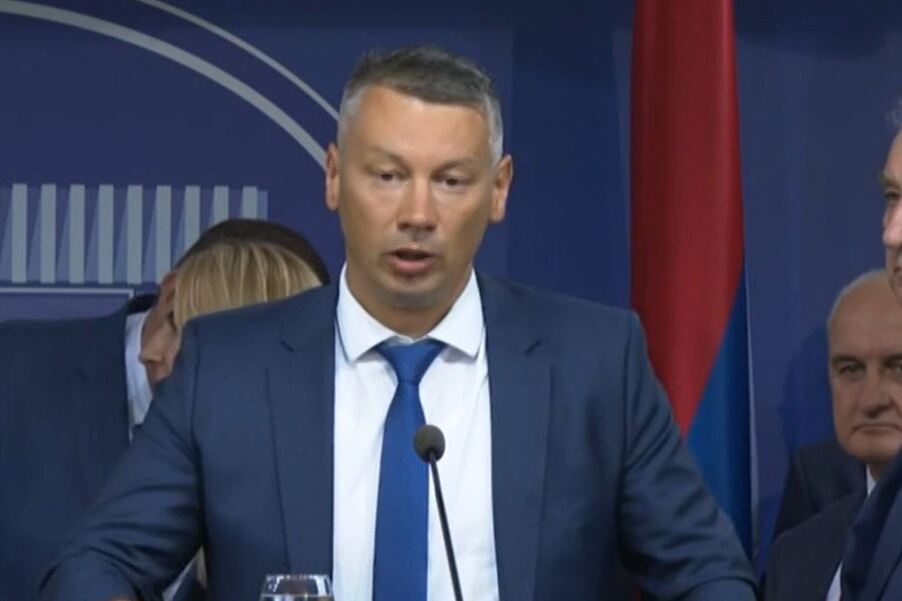 Paraliza BiH: Složili se Dodik i opozicija u RS; Od sutra predstavnici Srpske ne učestvuju u radu zajedničkih institucija 210726140.2_xl