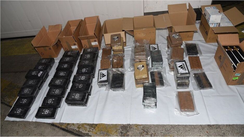 Predmeti u kojima je pronađen kokain (Foto: Border Police UK)