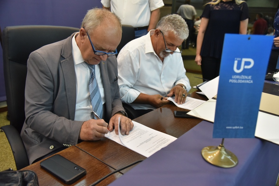 Ugovor potpisali Kotorić i Melez