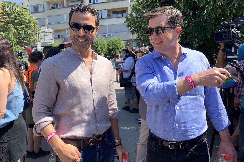 Ambasador Eric Nelson i njegov partner Filippo Tattoni-Marcozzi (Foto: I. Š./Klix.ba)
