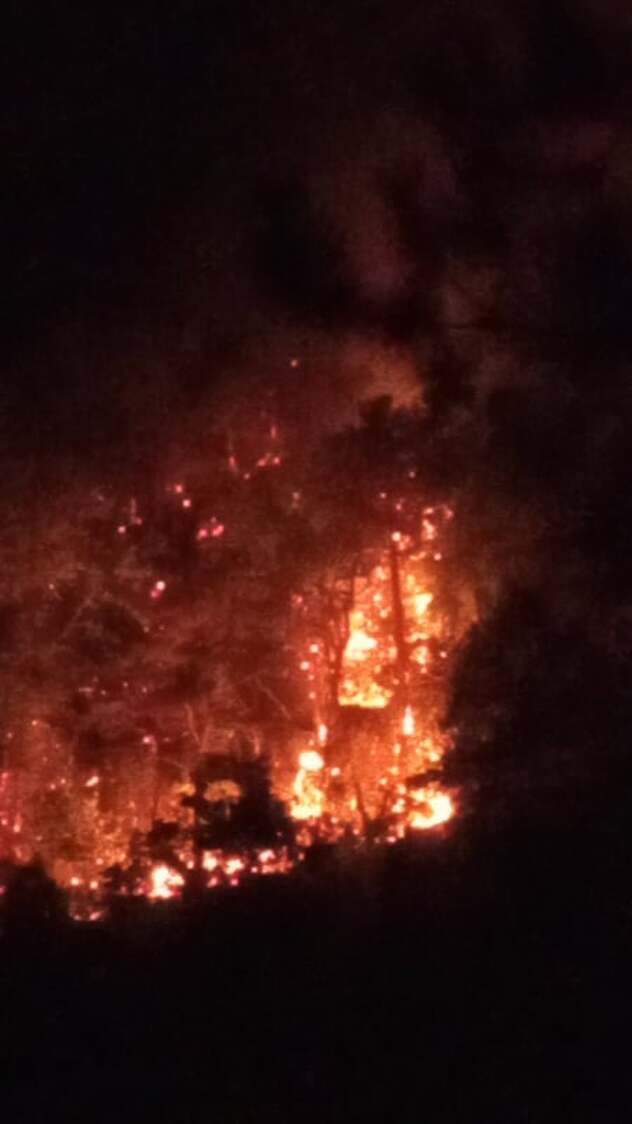 Vatra prišla kućama na 700 metara (Foto: Klix.ba)