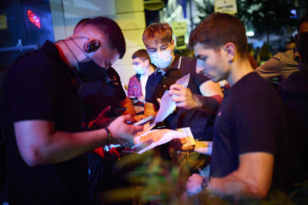 Potvrde se u EU traže na ulazima u kafiće, restorane i klubove