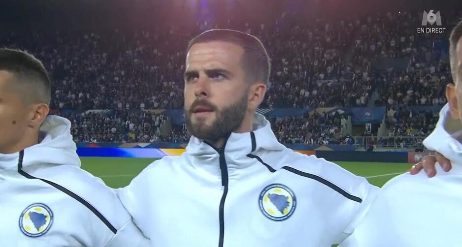 Himna reprezentacije BiH uoči utakmice