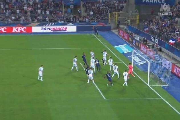 Trenutak kada je Hadžikadunić postigao autogol