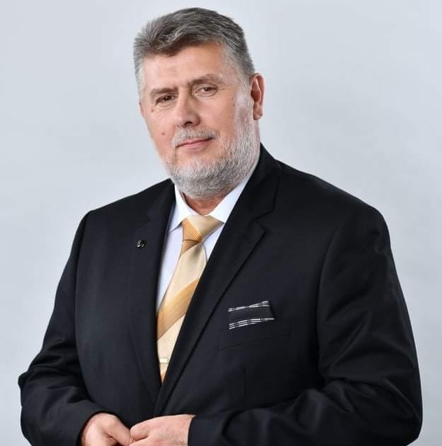 Enver Hadžiahmetović (Foto: Facebook)