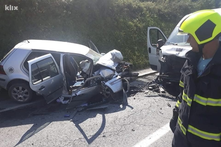 Uništena vozila (Foto: PVJ Srebrenik)