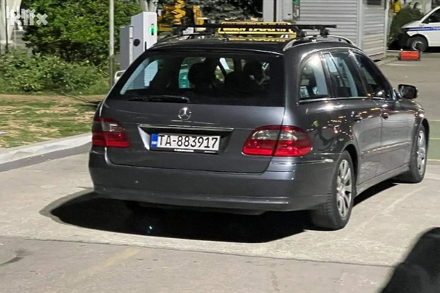 Taksi vozilo čiji vozač je odbio vožnju (Foto: Klix.ba)