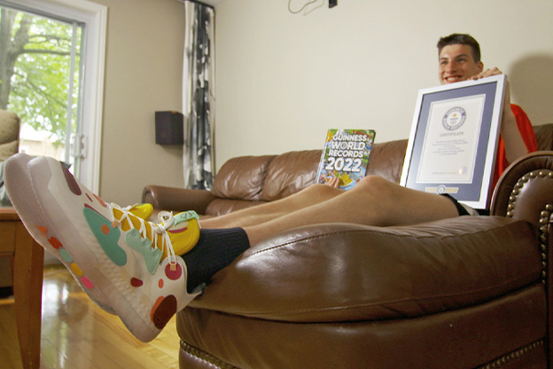 Rioux je dobio certifikat kao najviši tinejdžer na svijetu (Foto: guinnessworldrecords.com)