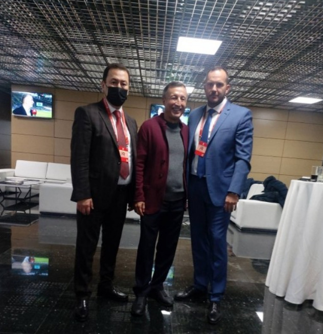 Zeljković u društvu predstavnika NS Kazahstana (Foto: www.nfsbih.ba)