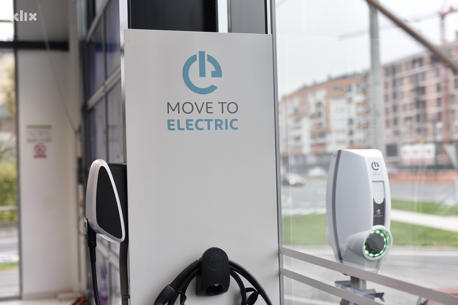 U BiH se nalazi više od 100 lokacija gdje se nalaze punjači za električne automobile (Foto: T. S./Klix.ba)