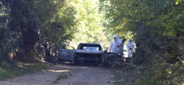 Počinitelji zapalili vozilo nakon pljačke (Foto: RTCG)
