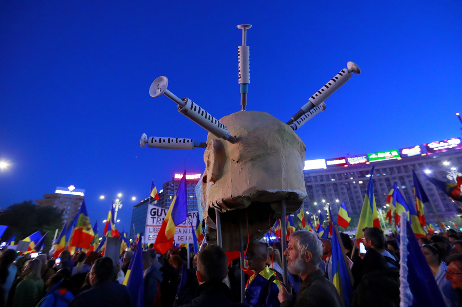Antivakserski protesti u Rumuniji (Foto: EPA-EFE)