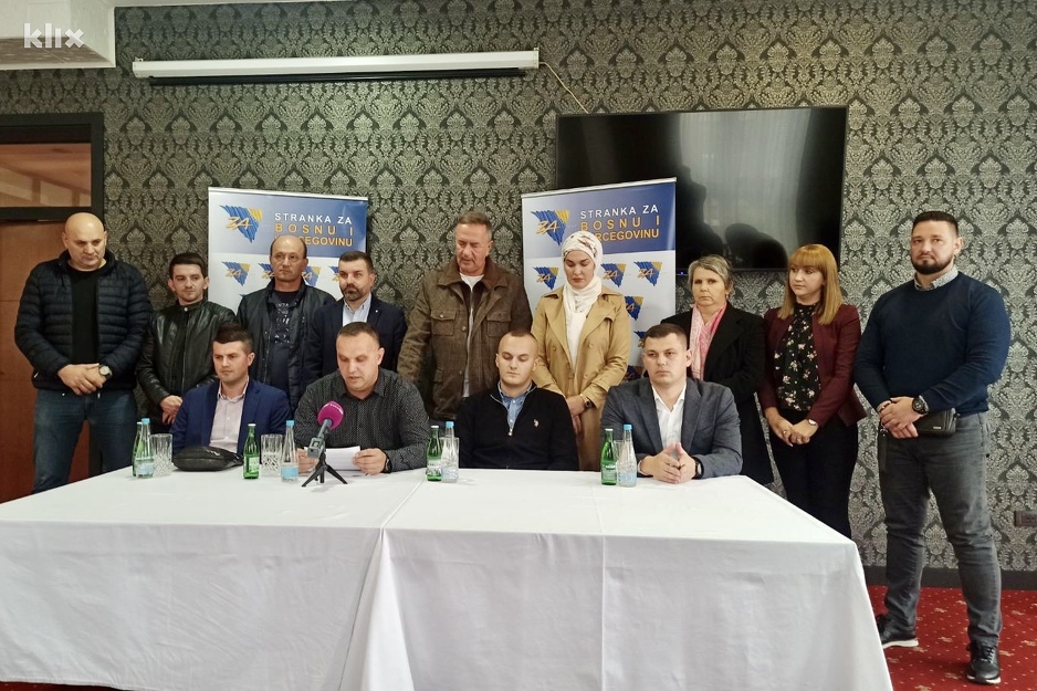 Članovi ogranka Stranke za BiH u Živinicama