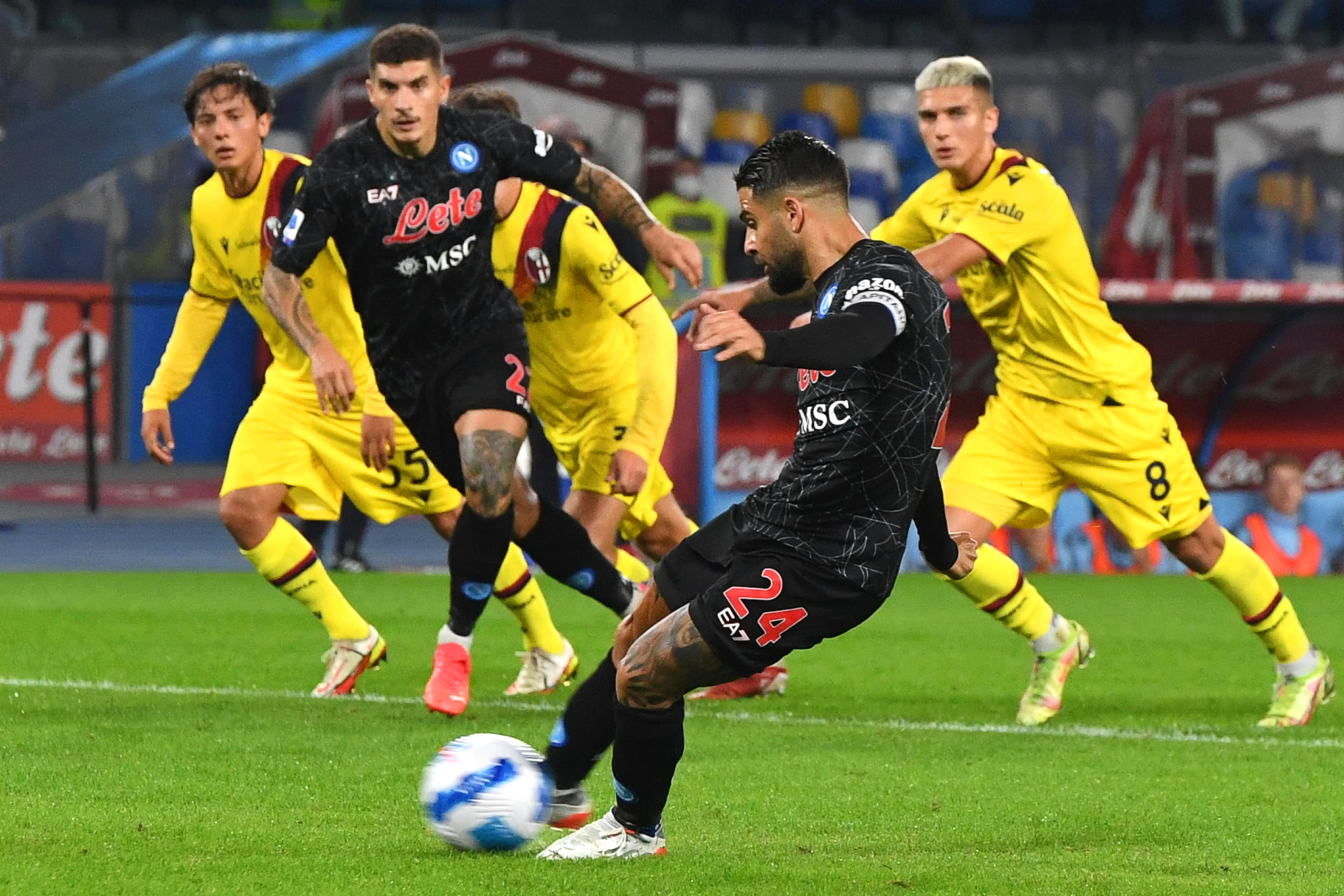 Napoli - Bologna (Foto: EPA-EFE)