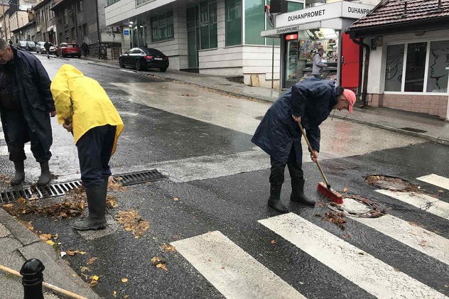 Očišćeni odvodi u pojedinim starogradskim ulicama (Foto: Općina Stari Grad)