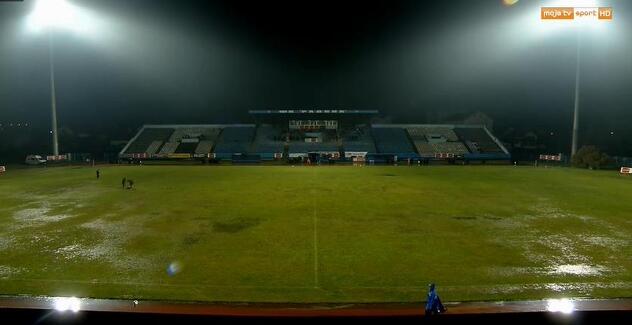 Teren na Gradskom stadionu u Bijeljini 15 minuta prije početka utakmice