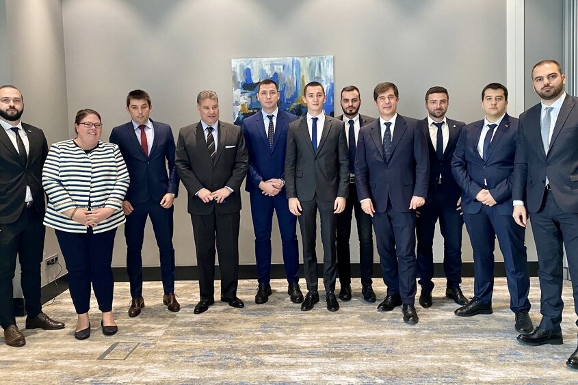 Sastanak i s mladim liderima (Foto: Twitter)