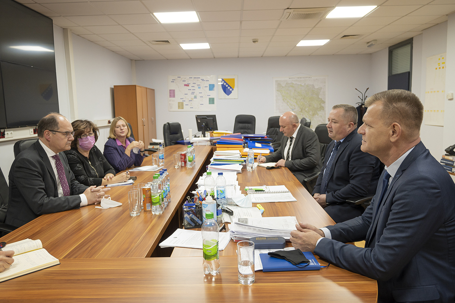 Schmidt sa rukovodstvom UIO BiH