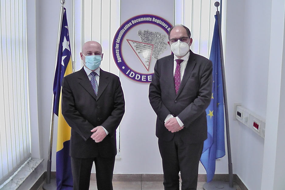 Direktor IDDEEA Arif Nanić i Christian Schmidt