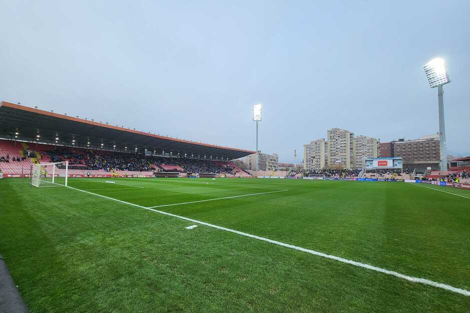 Stadion izgleda odlično pred meč (Foto: E. M./Klix.ba)