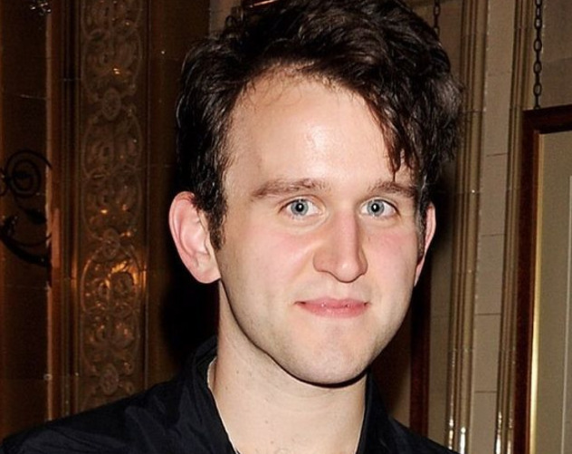 Instagram/Harry Melling