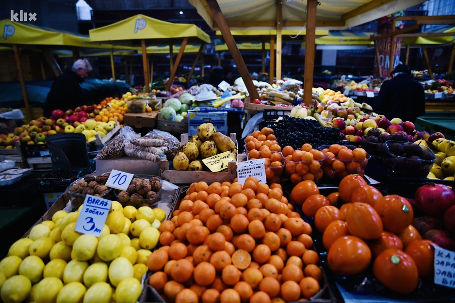 Građani najviše kupuju voće sa vitaminom C (Foto: T. S./Klix.ba)