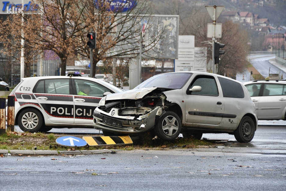 Saobraćajna nesreća na Alipašinom Polju (Foto: I. Š./Klix.ba)