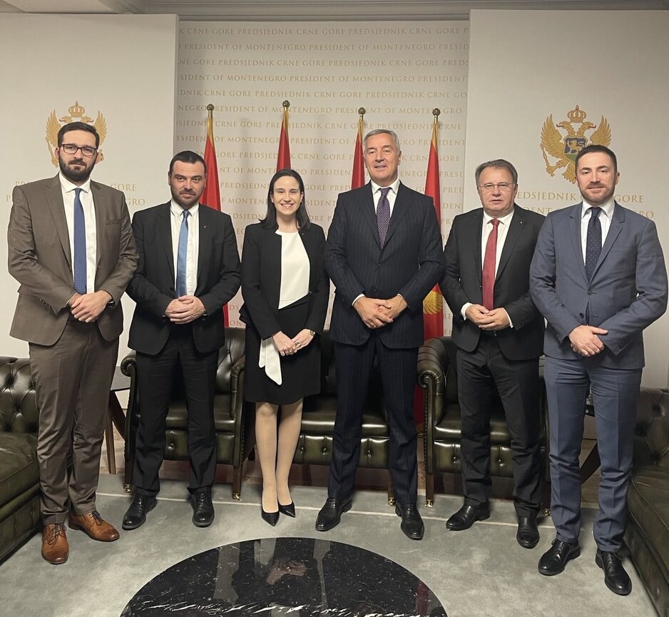 Delegacija SDP-a u posjeti Mili Đukanoviću (Foto: SDP)