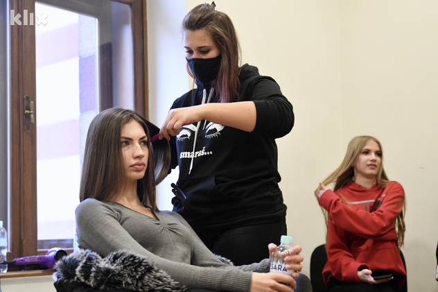 Pripreme za modnu reviju "Priča o nama" (Foto: D. S./Klix.ba)