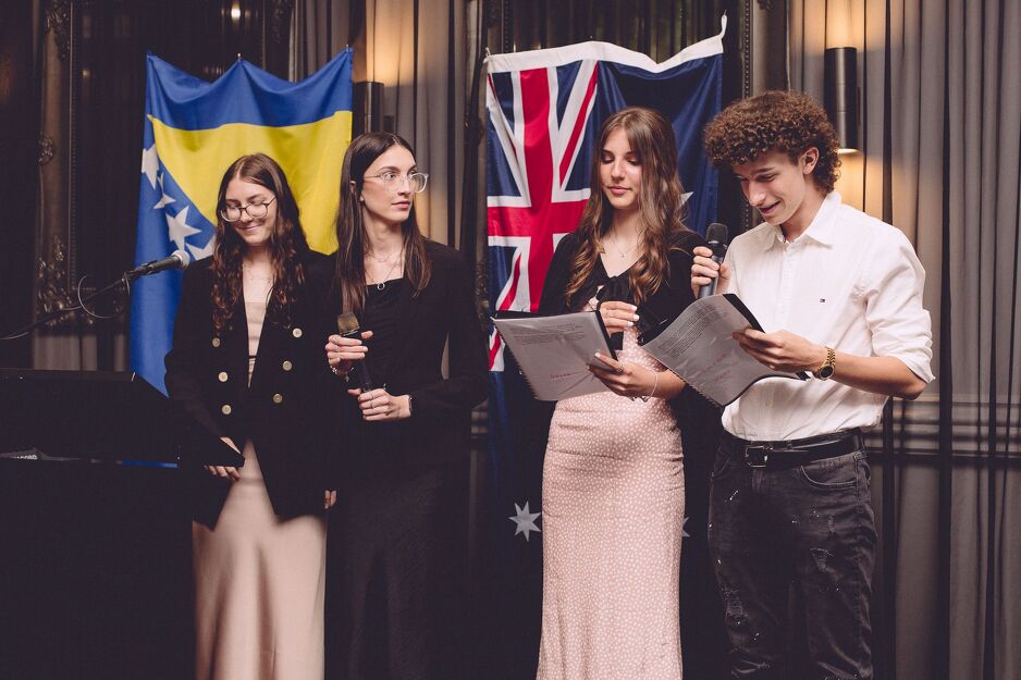 Recital o Bosni - učenici Bosanske škole u Melbourneu (Foto: Semra Makaš)