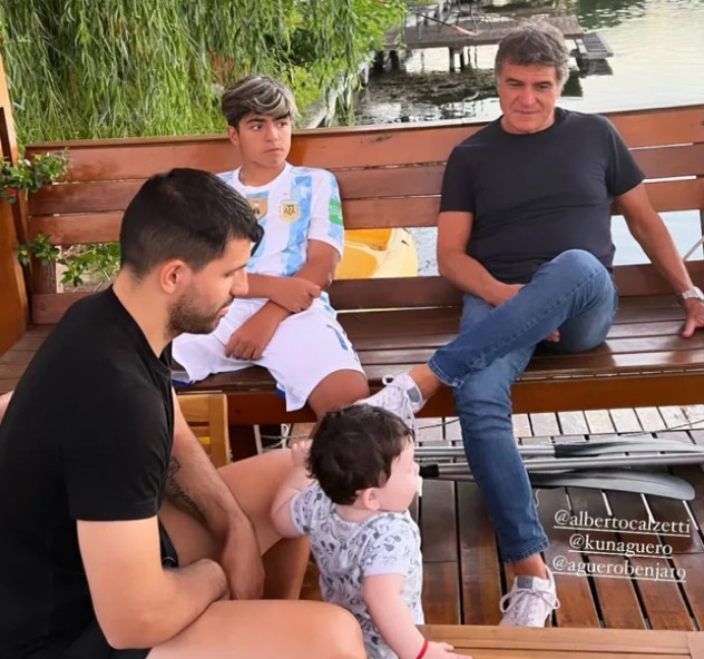 Aguero u društvu porodice (Foto: Instagram)