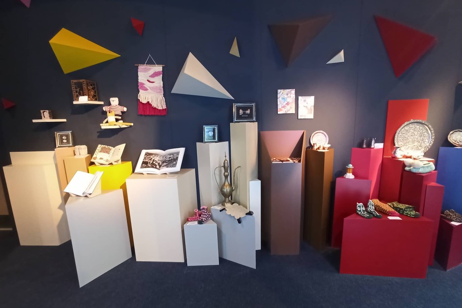 U paviljonu su izloženi originalni eksponati iz Zemaljskog muzeja