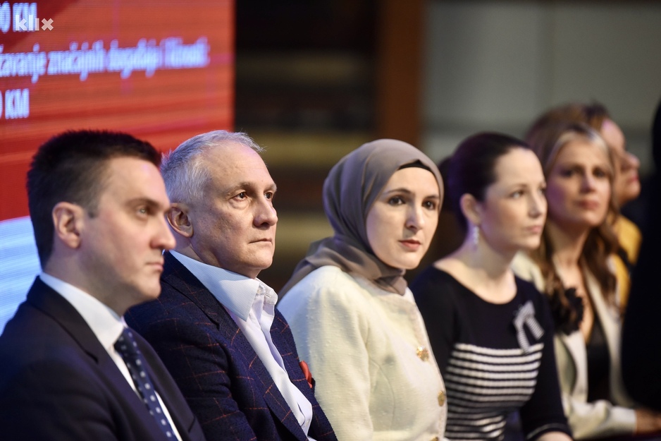 Ministri u Vladi KS (Foto: T. S./Klix.ba)