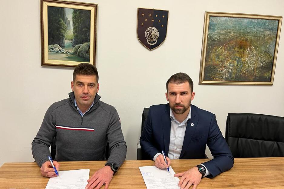 Ugovor potpisali Delić i Mehić
