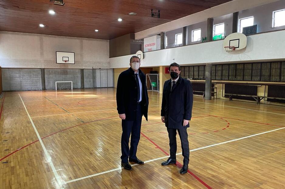 Samir Avdić i Nermin Muzur u postojećoj dvorani (Foto: Općina Ilidža)