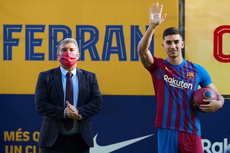 Torres predstavljen kao veliko pojačanje Barcelone (Foto: EPA-EFE)