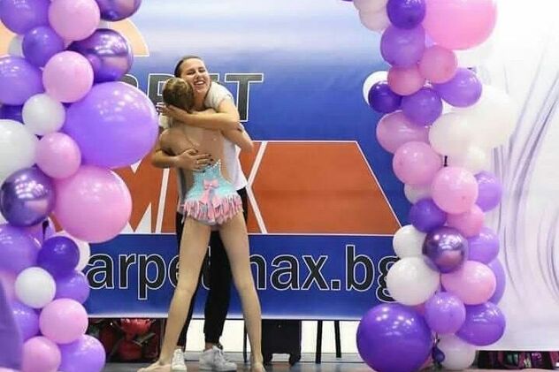 Sara i trenerica Amina Lepić-Mlivić