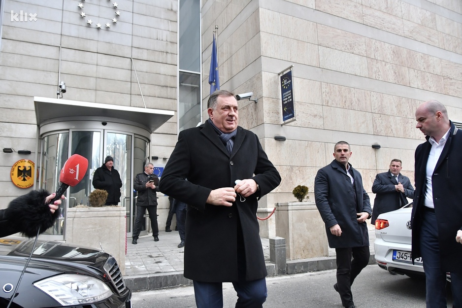 Milorad Dodik nakon sastanka u zgradi Delegacije EU (Foto: I. Š./Klix.ba)