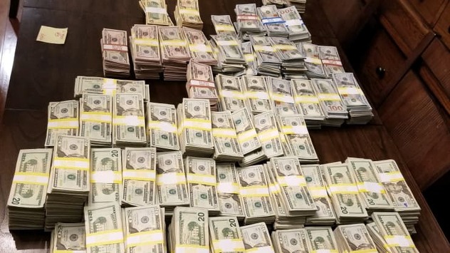Novac pronađen u kući DeVuono (Foto: Suffolk County Police Department