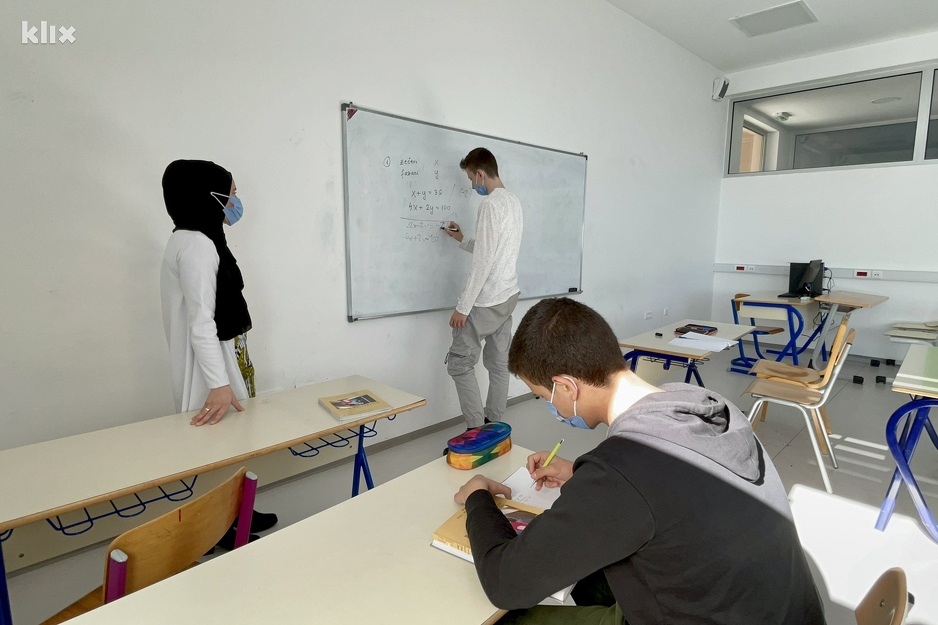 Anel i Omar na času matematike (Foto: D. S./Klix.ba)