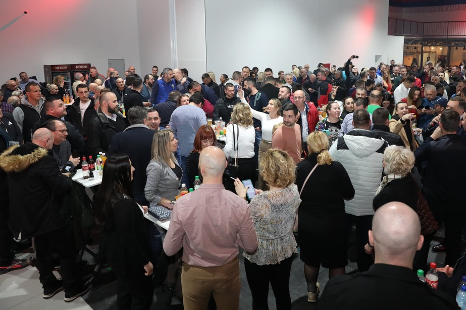 Sa sinoćnje proslave (Foto: Facebook/SNSD)