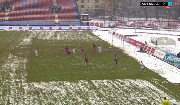Pokušaj Pece malo pored gol Borca