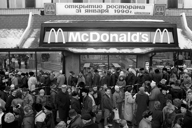 Prizori sa otvorenja danas, nakon sankcija, posebno obilaze svijet (Foto: Twitter)