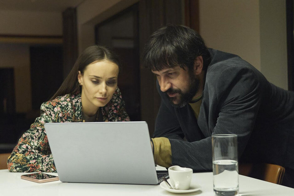 Kseniya Mishyna i Goran Bogdan u seriji